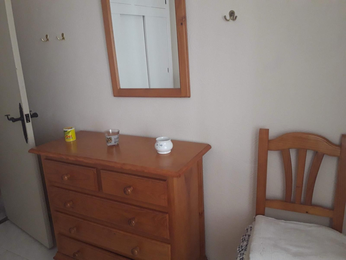 Te koop Middle Floor Apartment Costa Del Sol San Luis De Sabinillas € 190.000,-