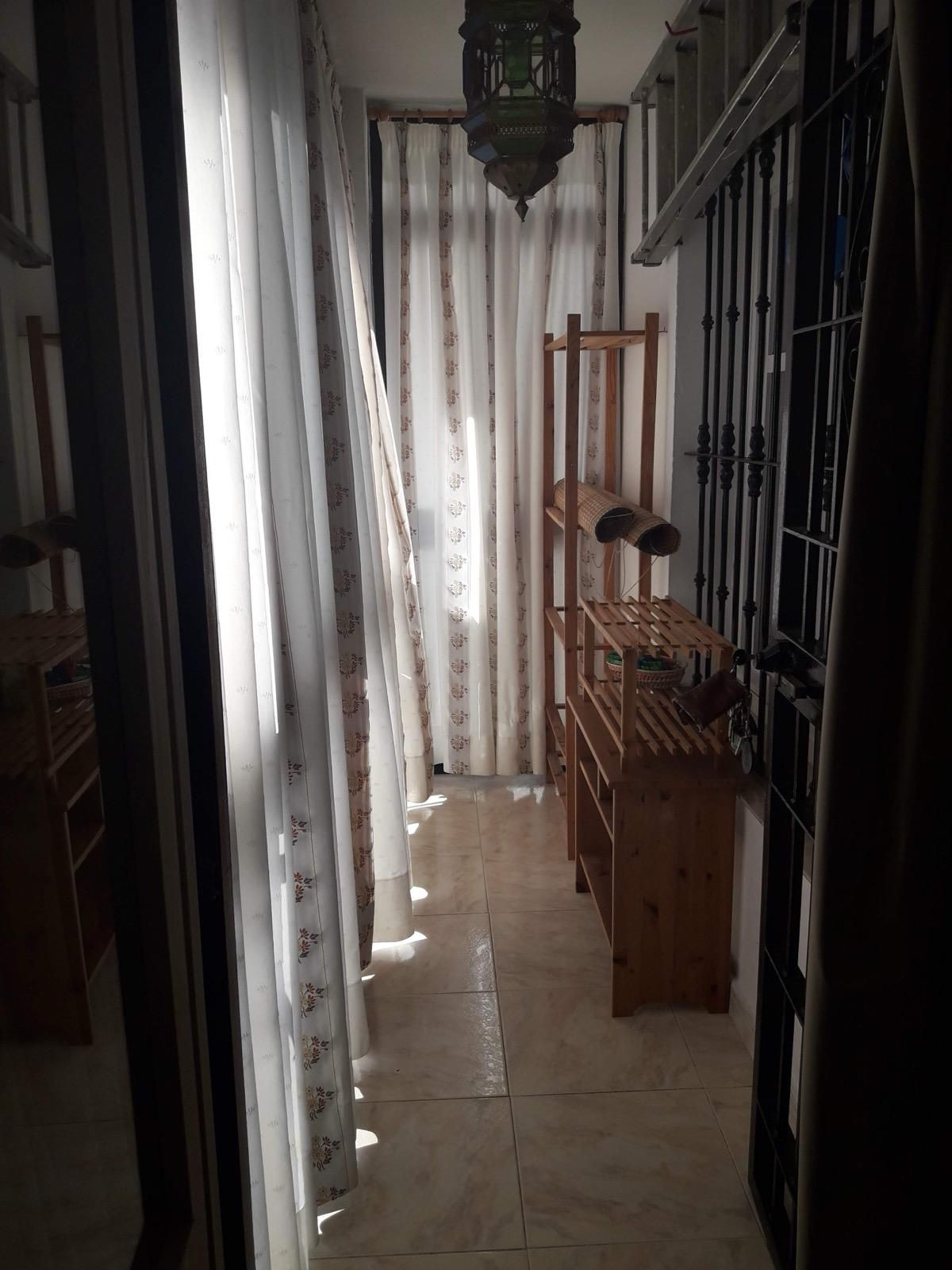 Te koop Middle Floor Apartment Costa Del Sol San Luis De Sabinillas € 190.000,-