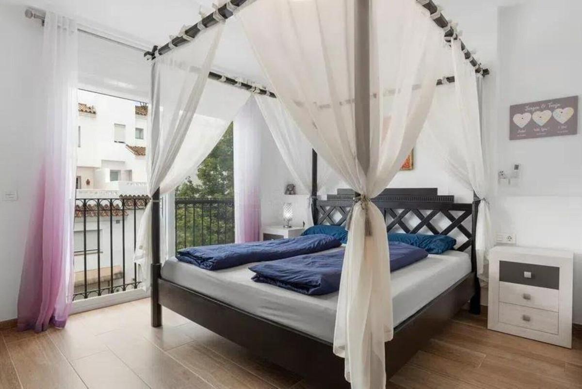 Te koop Half vrijstaand huis Costa Del Sol Estepona € 645.000,-