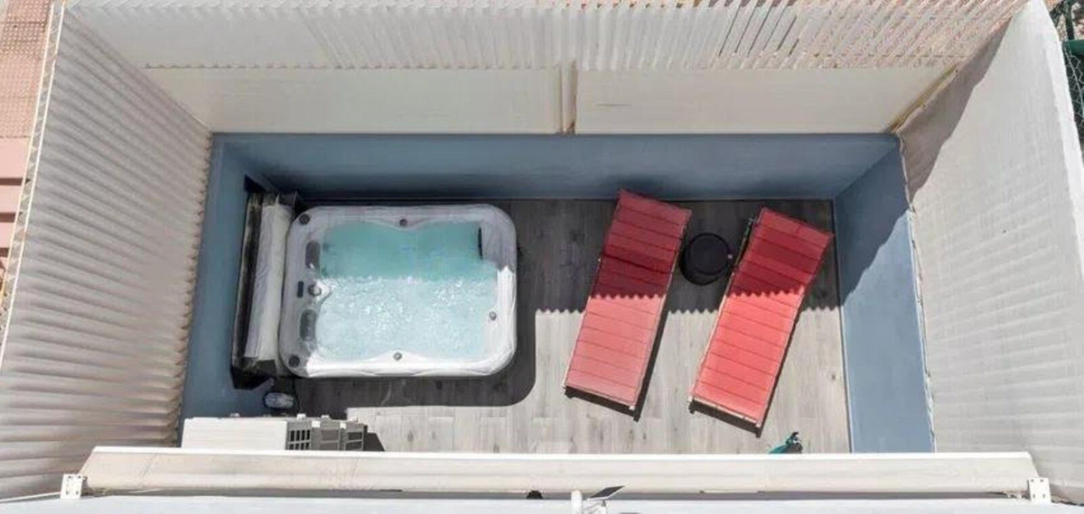 Te koop Half vrijstaand huis Costa Del Sol Estepona € 645.000,-