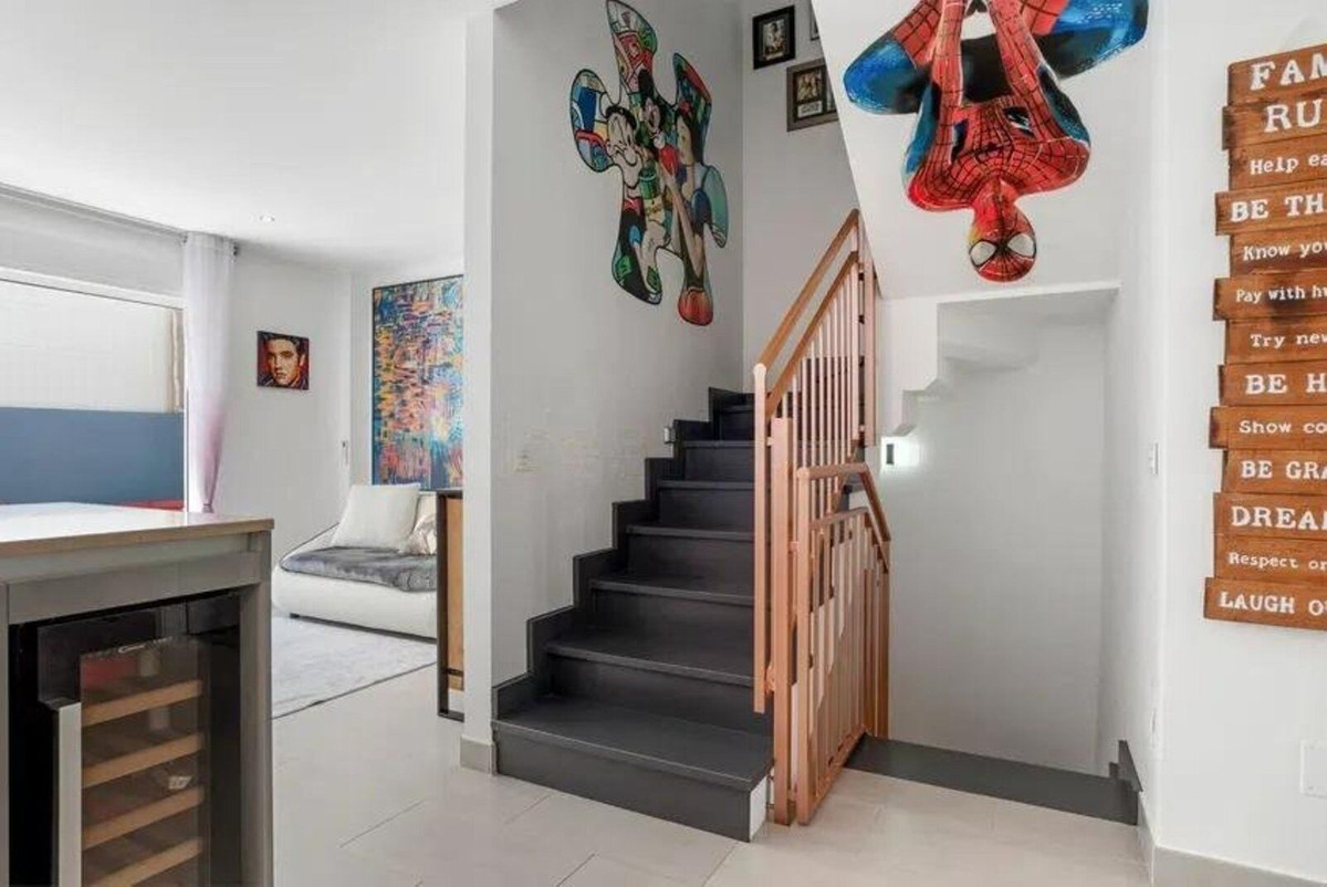 Te koop Half vrijstaand huis Costa Del Sol Estepona € 645.000,-