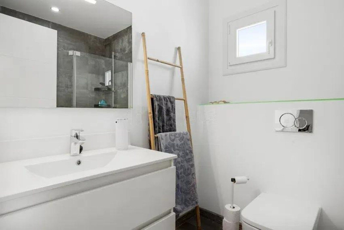 Te koop Half vrijstaand huis Costa Del Sol Estepona € 645.000,-