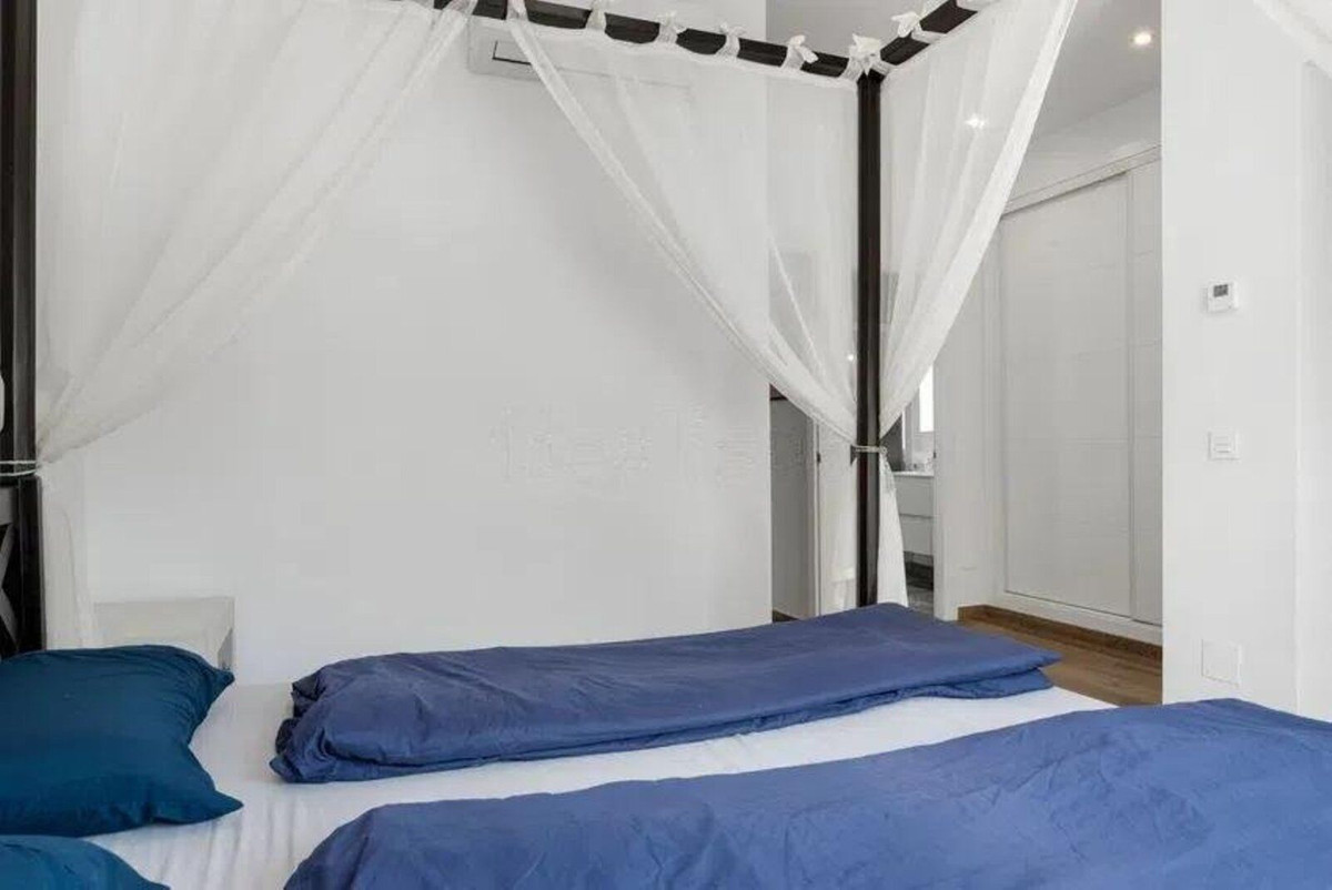 Te koop Half vrijstaand huis Costa Del Sol Estepona € 645.000,-