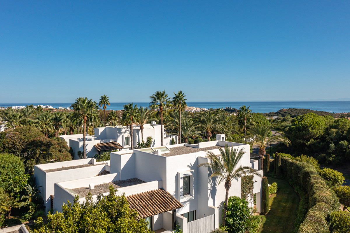 Te koop Vrijstaande Villa Costa Del Sol Casares € 4.550.000,-