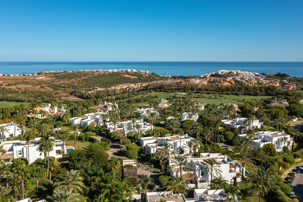 Te koop Vrijstaande Villa Costa Del Sol Casares € 4.550.000,-