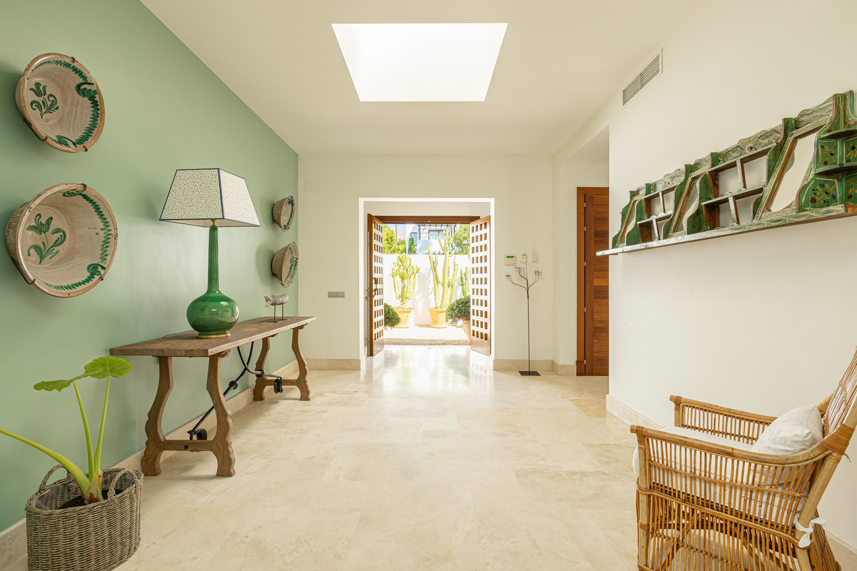 Te koop Vrijstaande Villa Costa Del Sol Casares € 4.550.000,-