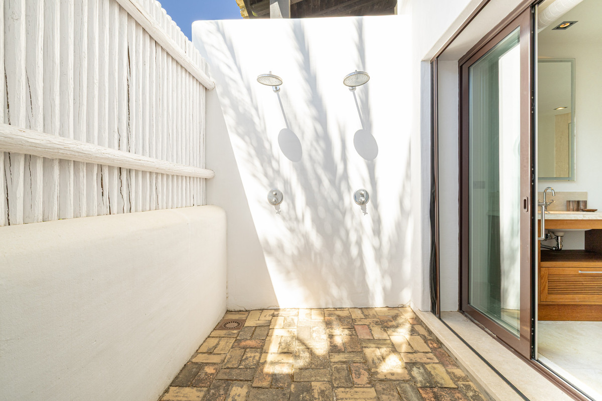 Te koop Vrijstaande Villa Costa Del Sol Casares € 4.550.000,-