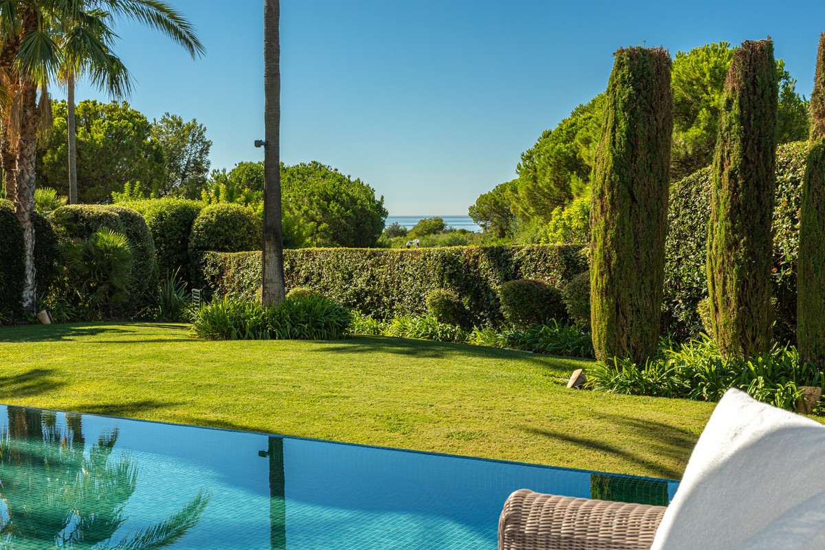 Te koop Vrijstaande Villa Costa Del Sol Casares € 4.550.000,-