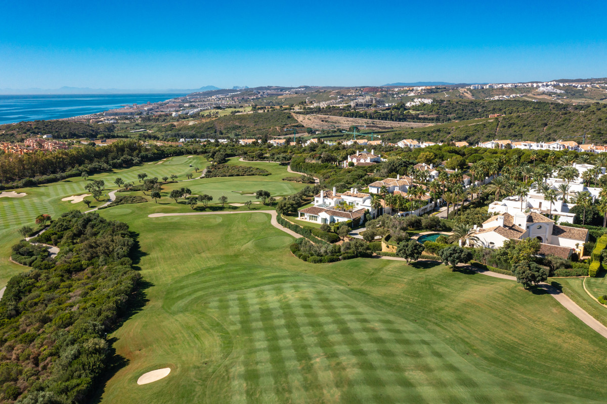 Te koop Vrijstaande Villa Costa Del Sol Casares € 4.550.000,-