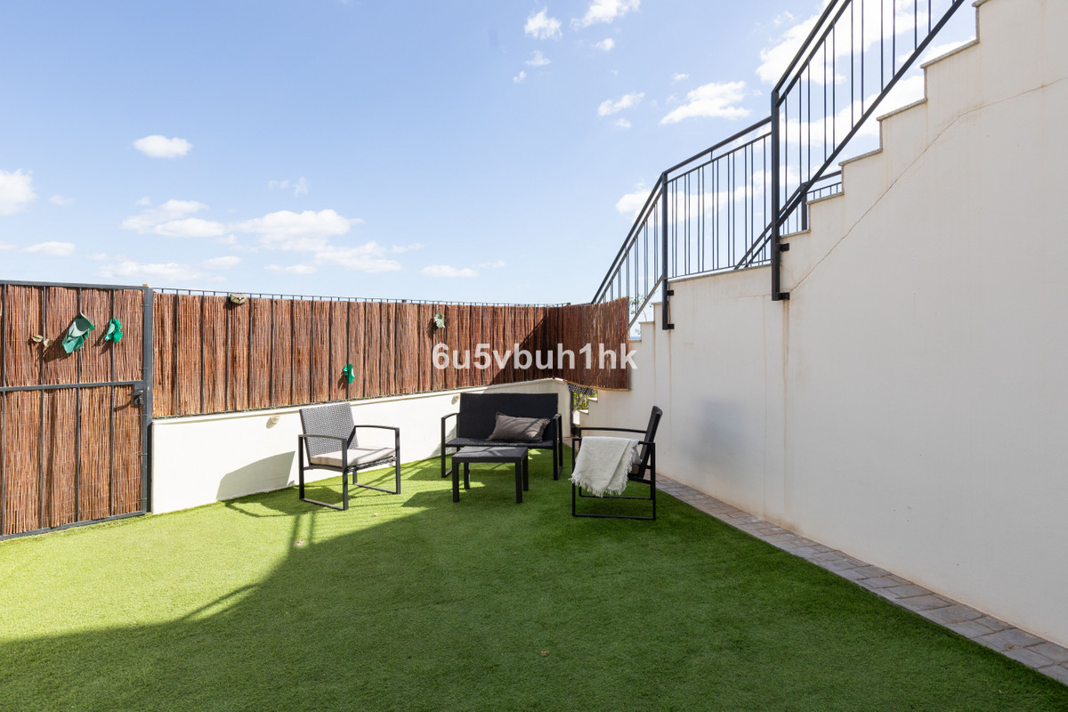 Te koop Herenhuis Costa Del Sol Benalmadena Costa € 650.000,-