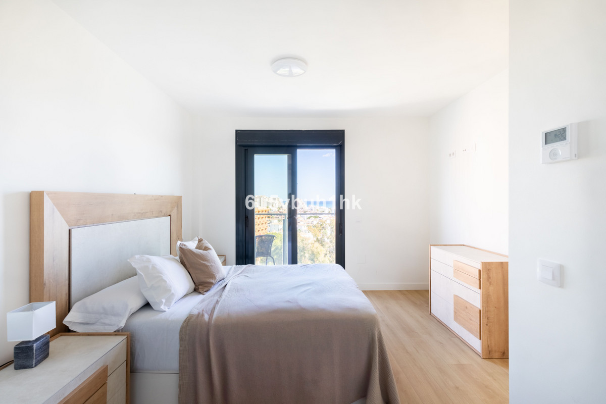 Te koop Herenhuis Costa Del Sol Benalmadena Costa € 650.000,-