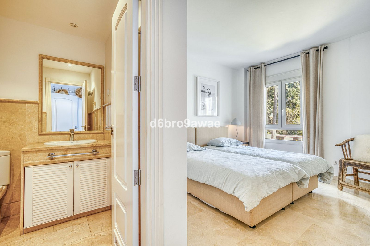 Te koop Middle Floor Apartment Costa Del Sol Marbella € 1.750.000,-