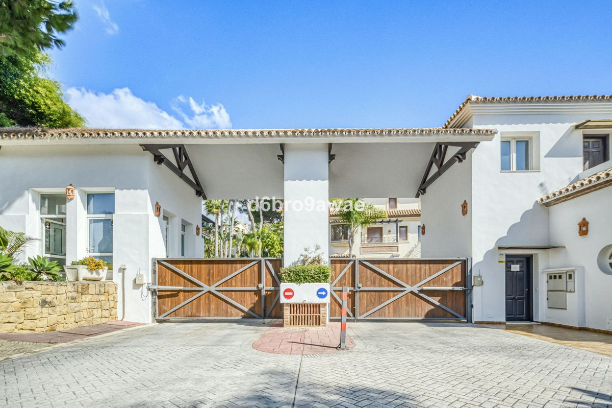 Te koop Middle Floor Apartment Costa Del Sol Marbella € 1.750.000,-