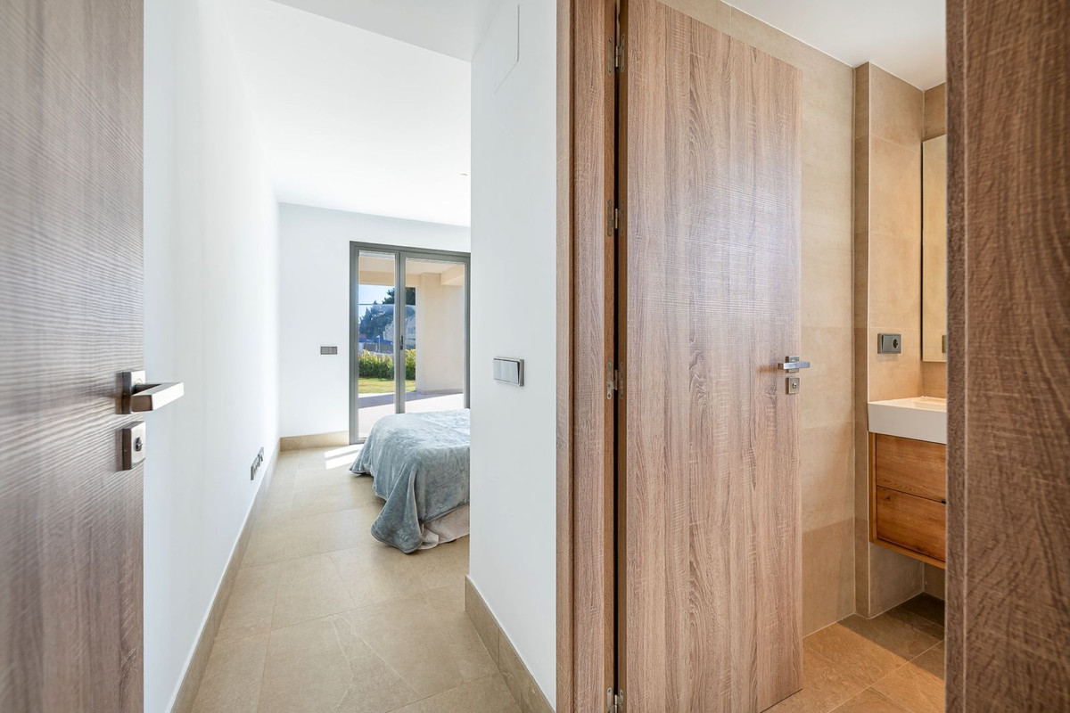 Te koop Gelijkvloers appartement Costa Del Sol Casares Playa € 475.000,-