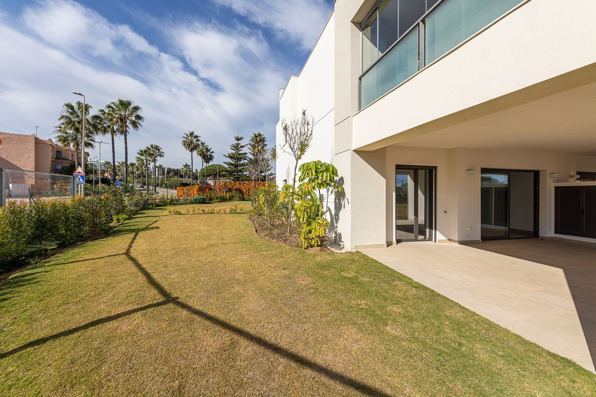 Te koop Gelijkvloers appartement Costa Del Sol Casares Playa € 475.000,-