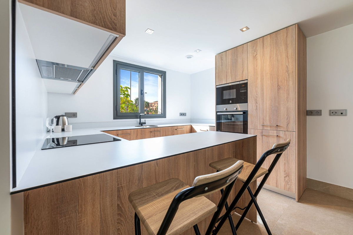 Te koop Gelijkvloers appartement Costa Del Sol Casares Playa € 475.000,-