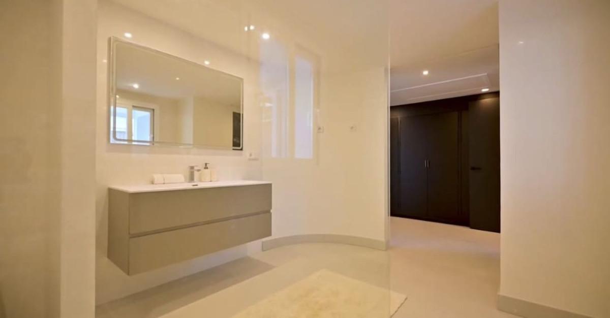 Te koop Penthouse Duplex Costa Del Sol Benalmadena Costa € 1.975.000,-