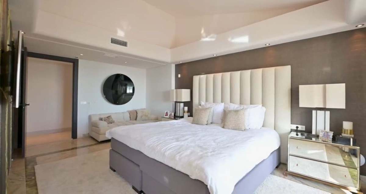 Te koop Penthouse Duplex Costa Del Sol Benalmadena Costa € 1.975.000,-