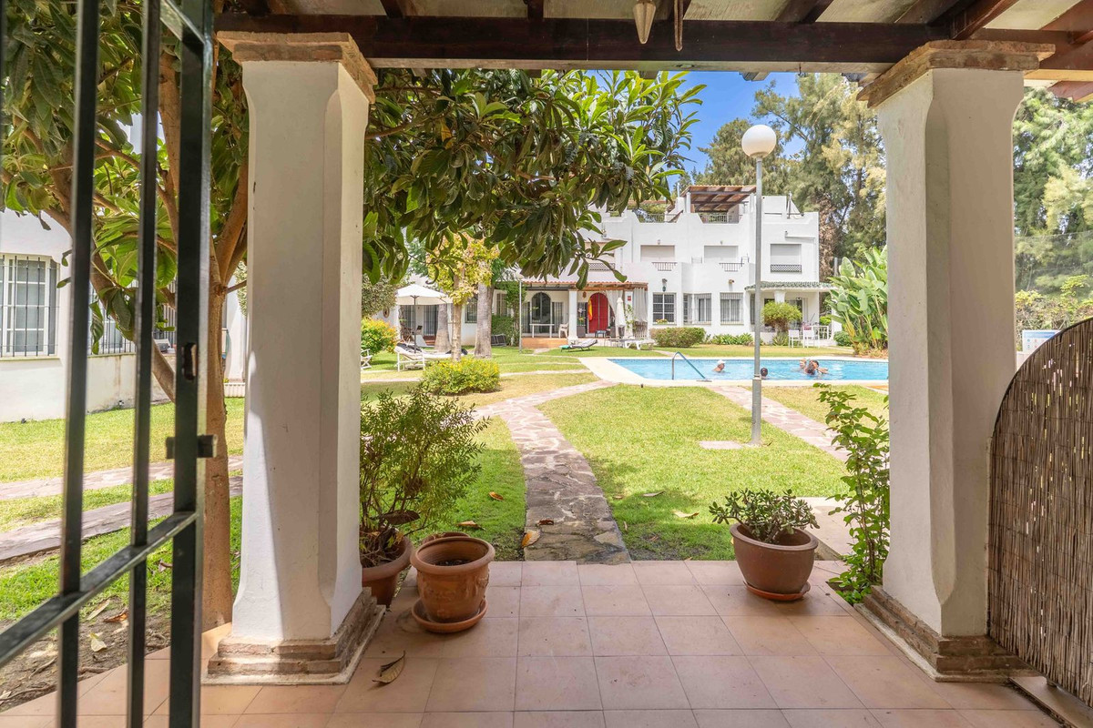 Te koop Herenhuis Costa Del Sol Nueva Andalucía € 519.000,-