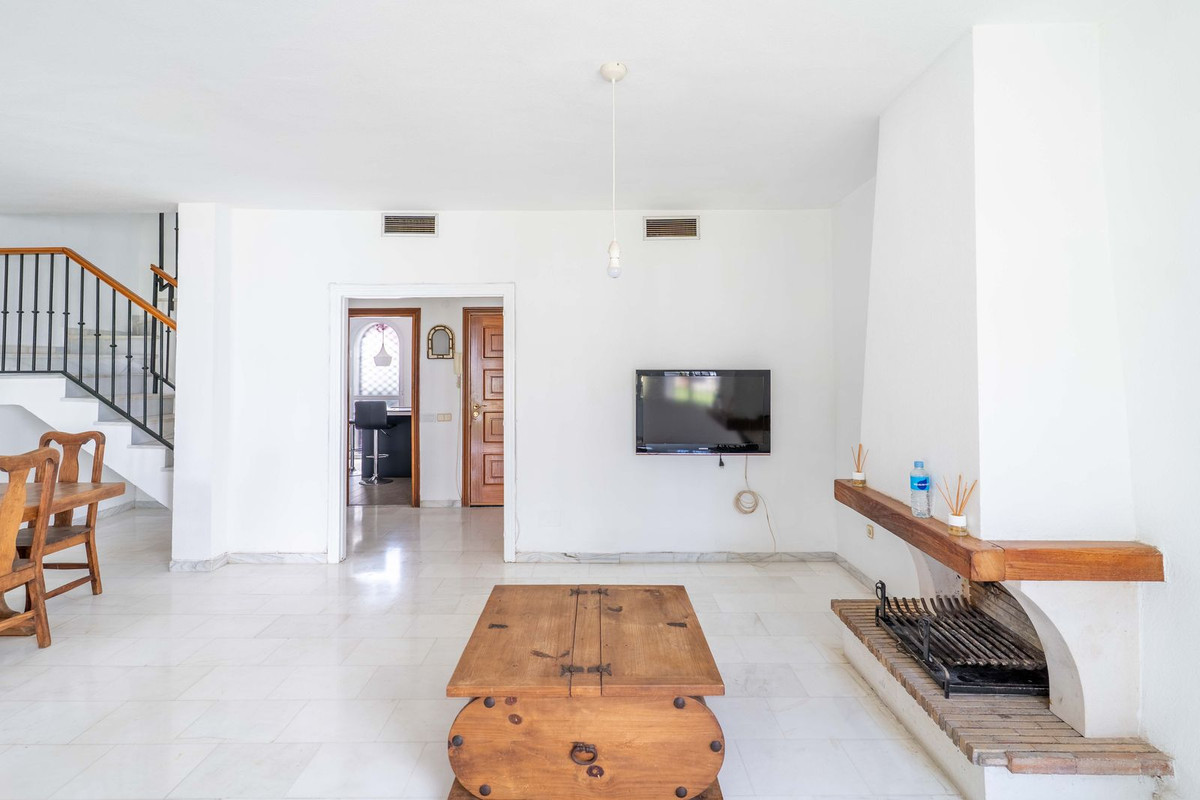 Te koop Herenhuis Costa Del Sol Nueva Andalucía € 519.000,-