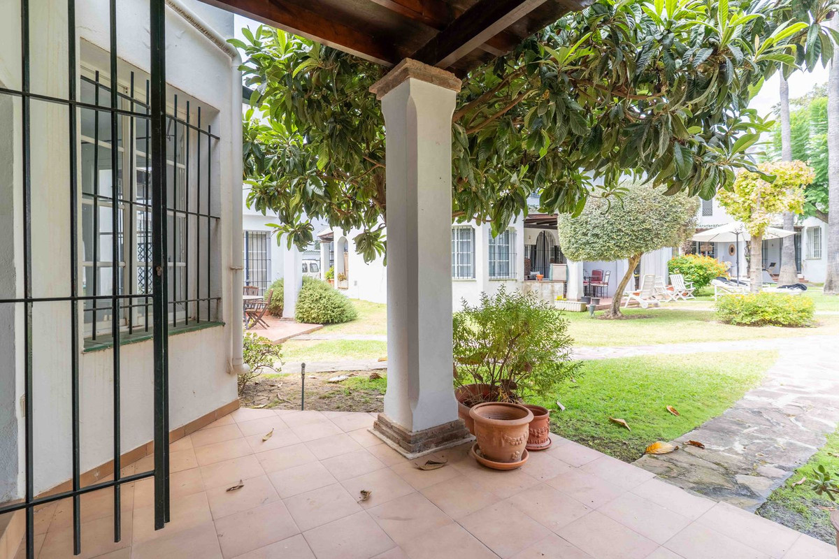 Te koop Herenhuis Costa Del Sol Nueva Andalucía € 519.000,-