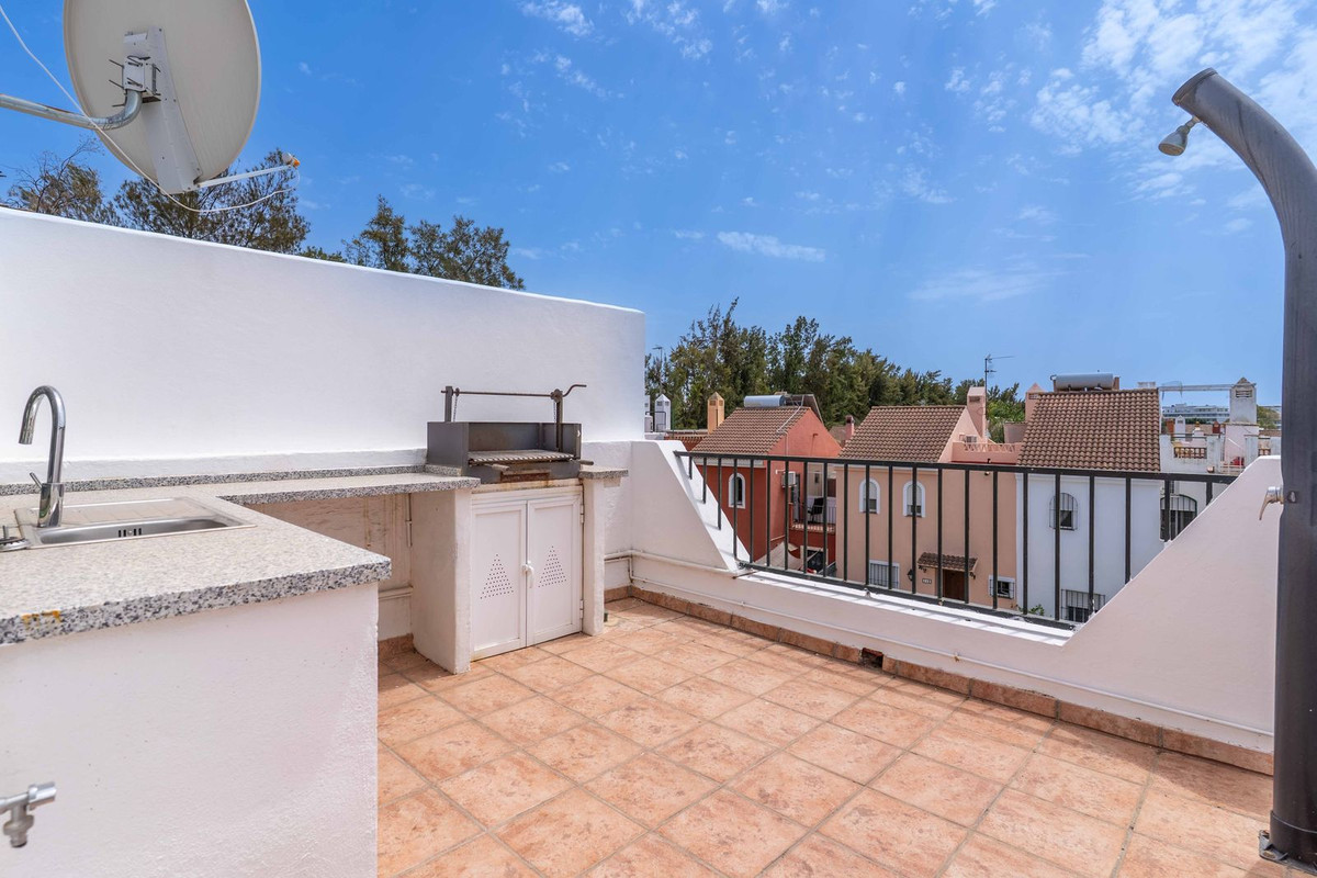 Te koop Herenhuis Costa Del Sol Nueva Andalucía € 519.000,-