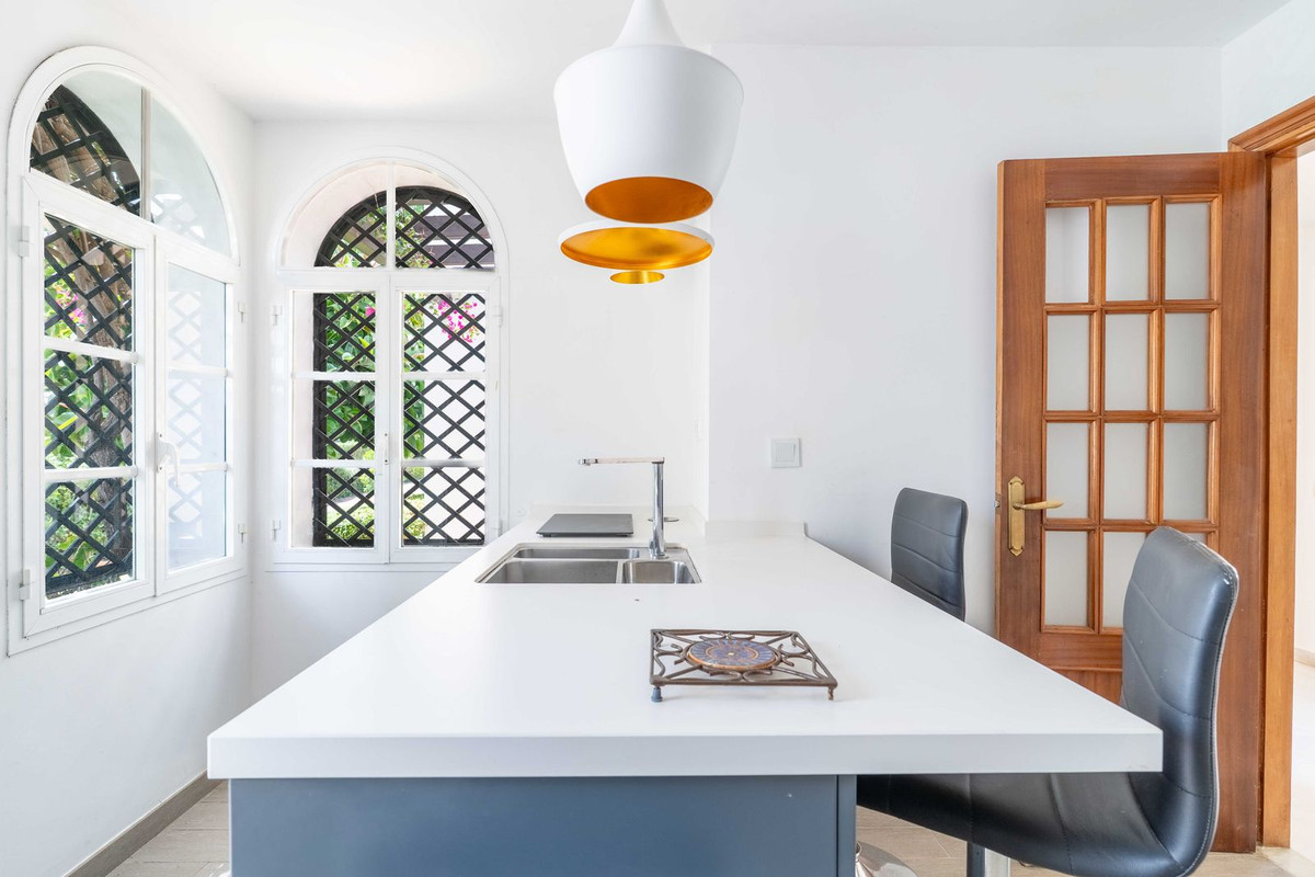 Te koop Herenhuis Costa Del Sol Nueva Andalucía € 519.000,-