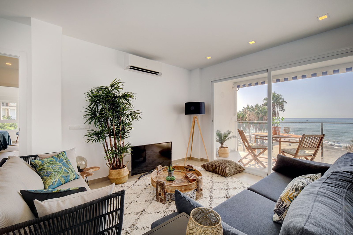 Te koop Middle Floor Apartment Costa Del Sol Estepona € 925.000,-