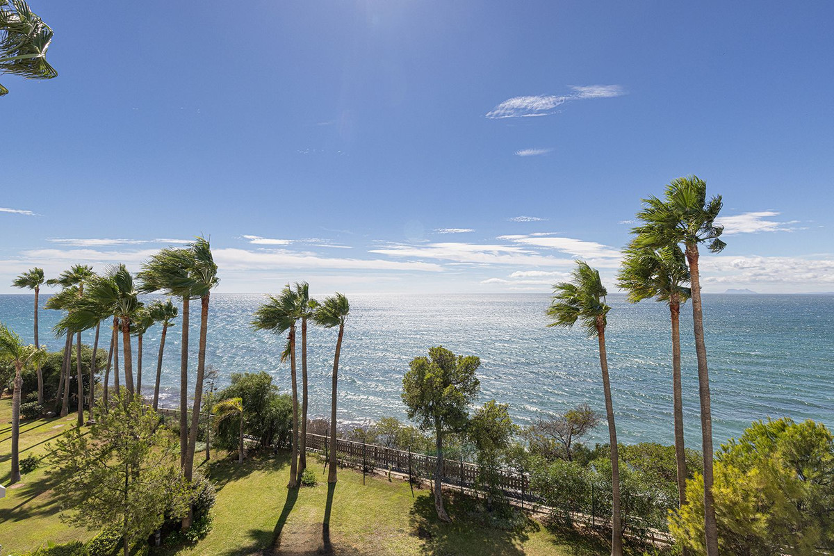 Te koop Penthouse Costa Del Sol Estepona € 975.000,-