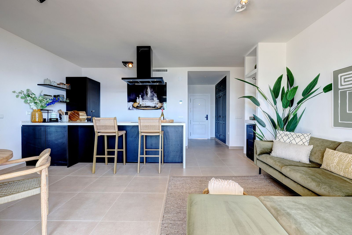 Te koop Middle Floor Apartment Costa Del Sol Estepona € 1.250.000,-