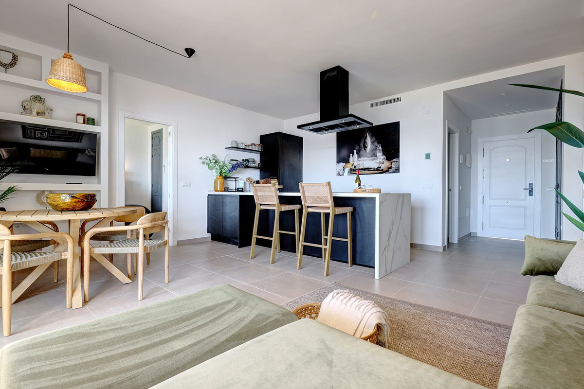 Te koop Middle Floor Apartment Costa Del Sol Estepona € 1.250.000,-