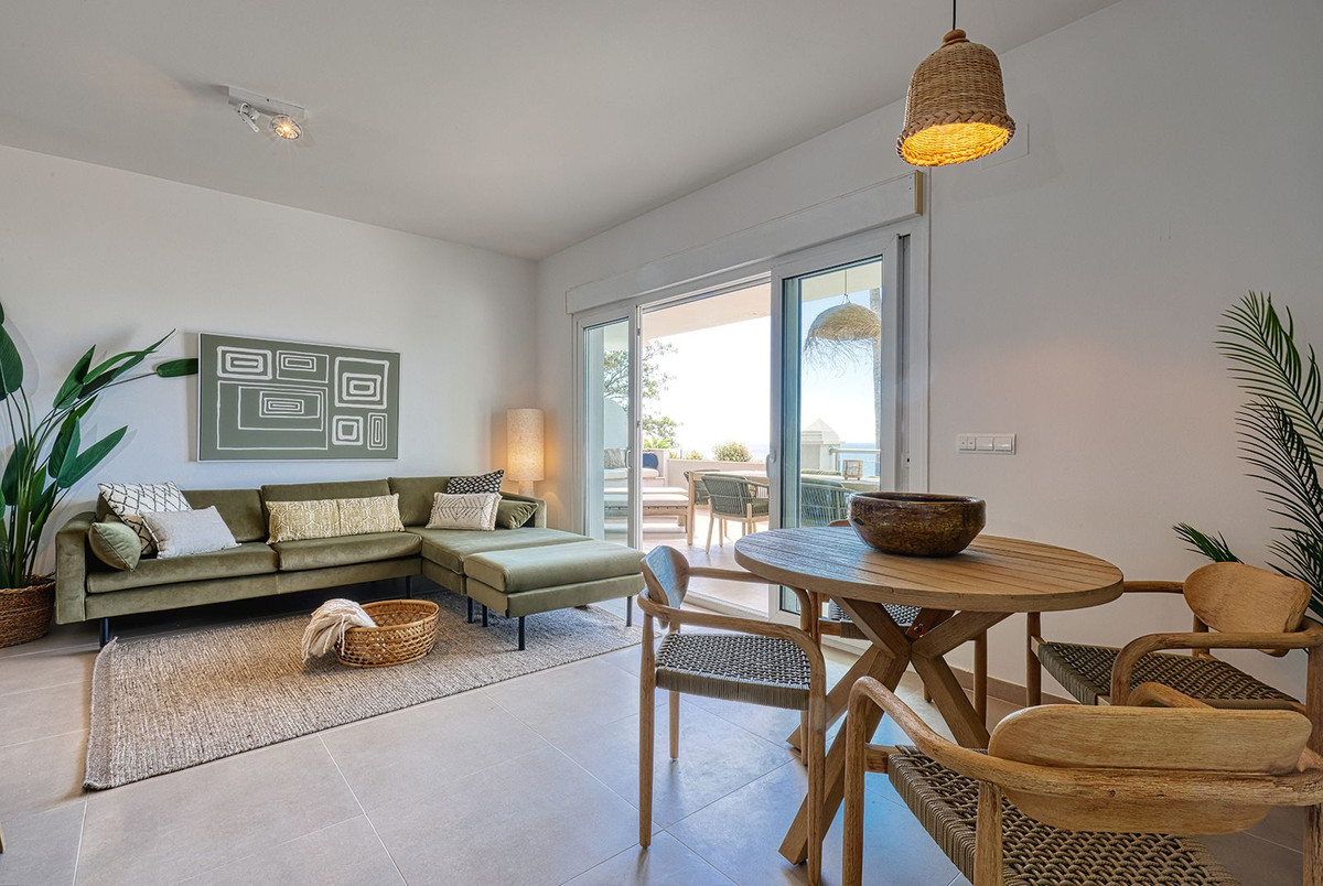 Te koop Middle Floor Apartment Costa Del Sol Estepona € 1.250.000,-