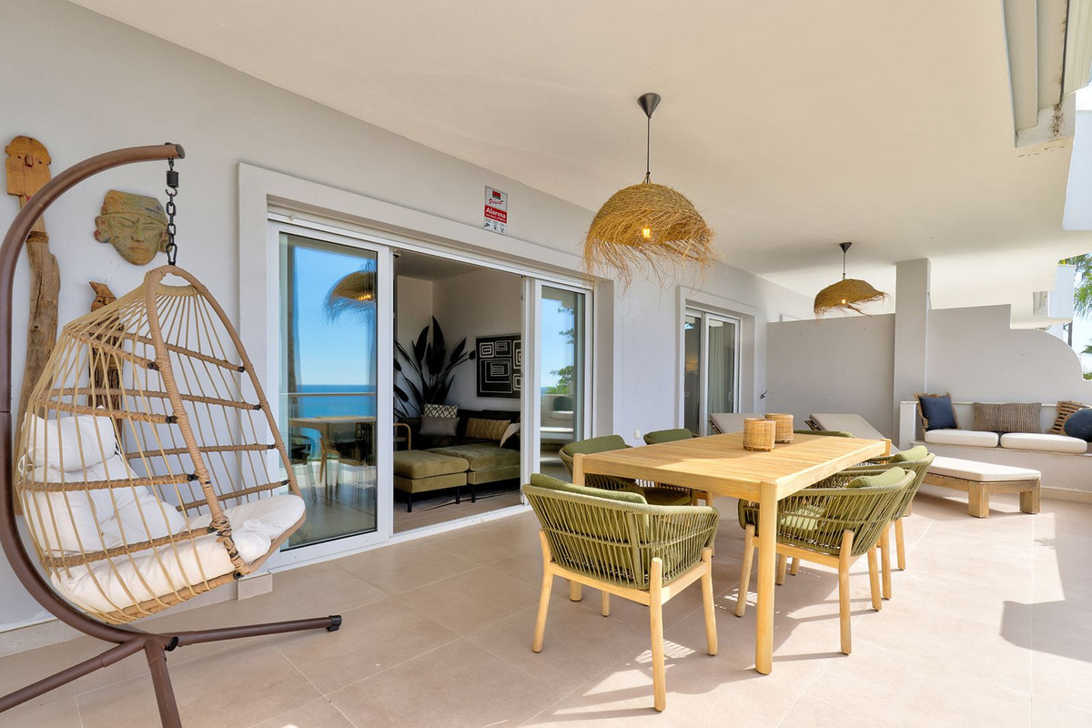 Te koop Middle Floor Apartment Costa Del Sol Estepona € 1.250.000,-