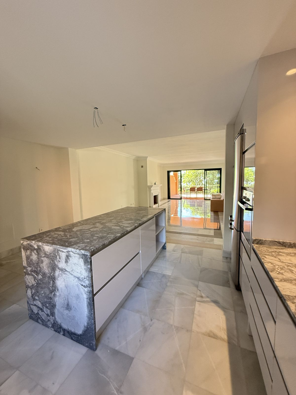 Te koop Gelijkvloers appartement Costa Del Sol Benahavís € 800.000,-