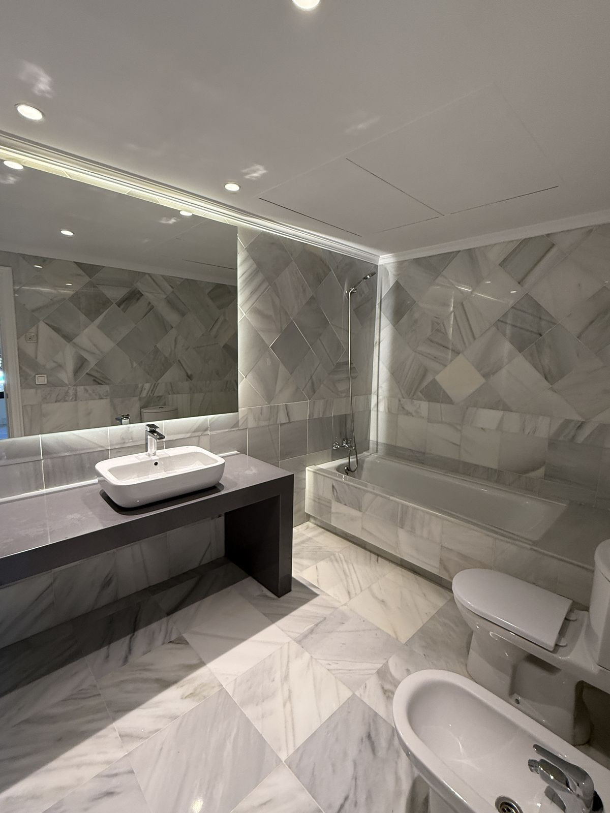 Te koop Gelijkvloers appartement Costa Del Sol Benahavís € 800.000,-