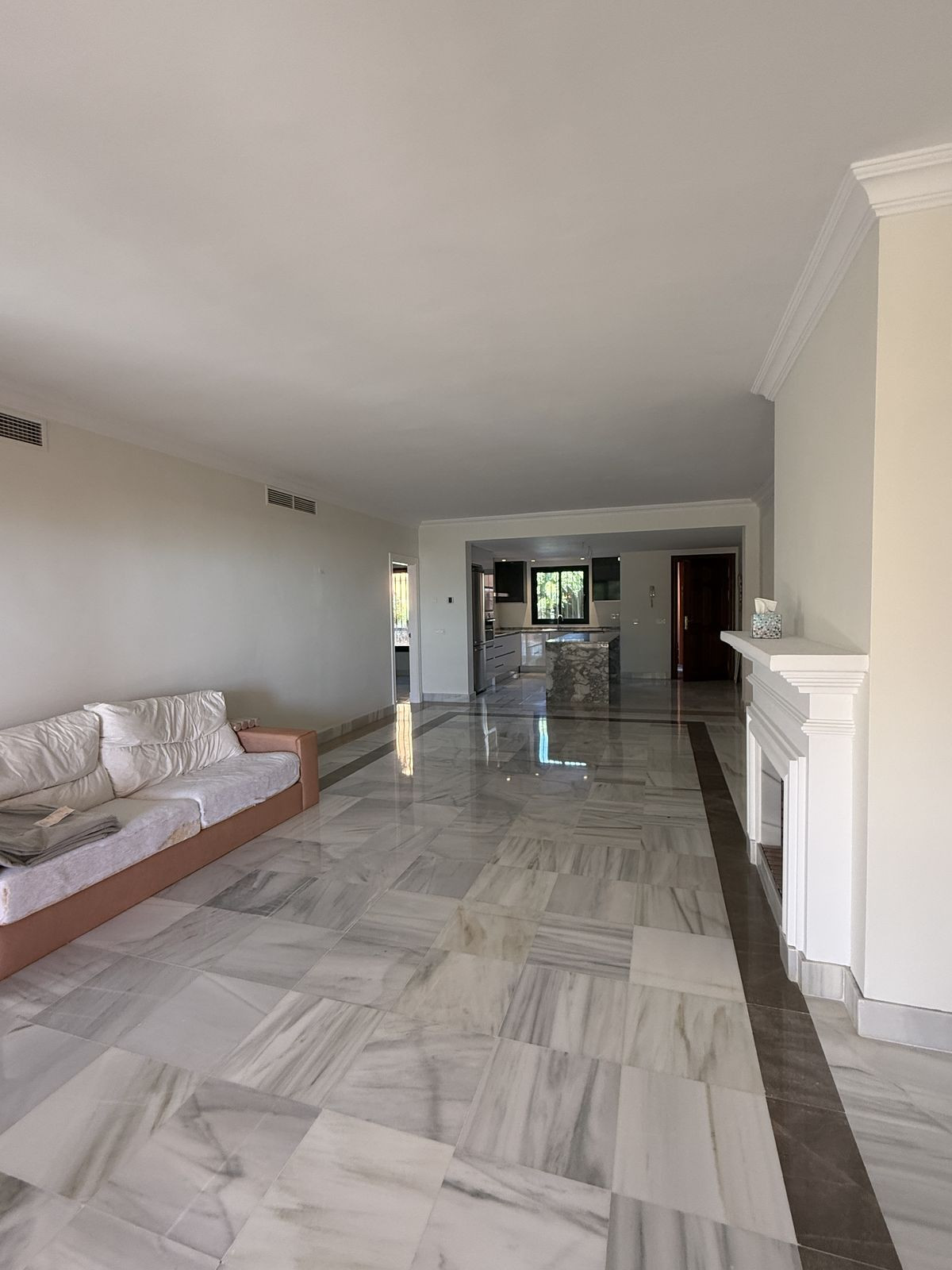 Te koop Gelijkvloers appartement Costa Del Sol Benahavís € 800.000,-