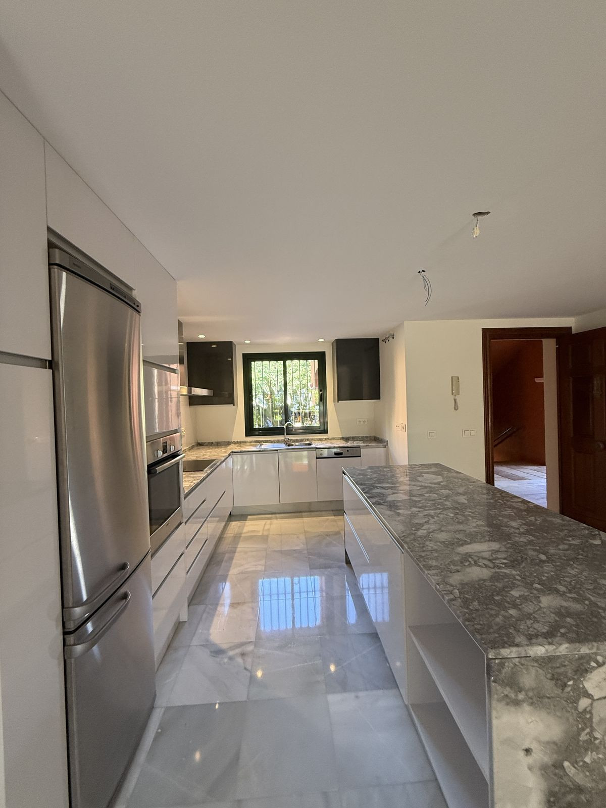 Te koop Gelijkvloers appartement Costa Del Sol Benahavís € 800.000,-