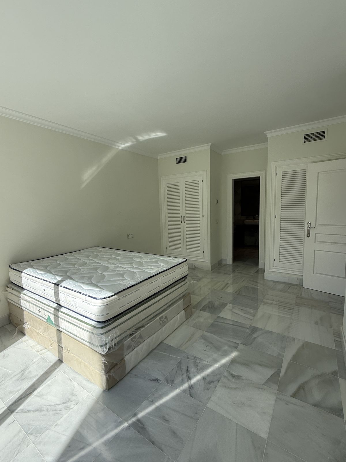 Te koop Gelijkvloers appartement Costa Del Sol Benahavís € 800.000,-