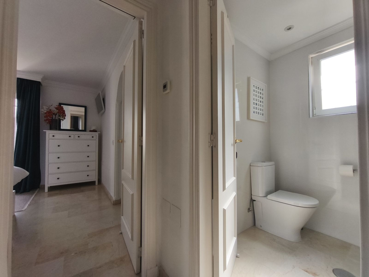 Te koop Half vrijstaand huis Costa Del Sol Estepona € 849.000,-