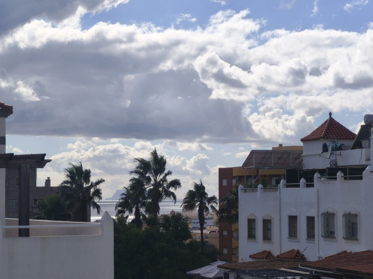 Te koop Half vrijstaand huis Costa Del Sol Estepona € 849.000,-