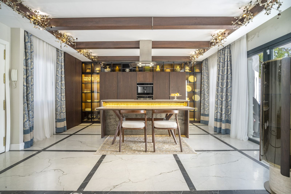 Te koop Gelijkvloers appartement Costa Del Sol Nueva Andalucía € 595.000,-