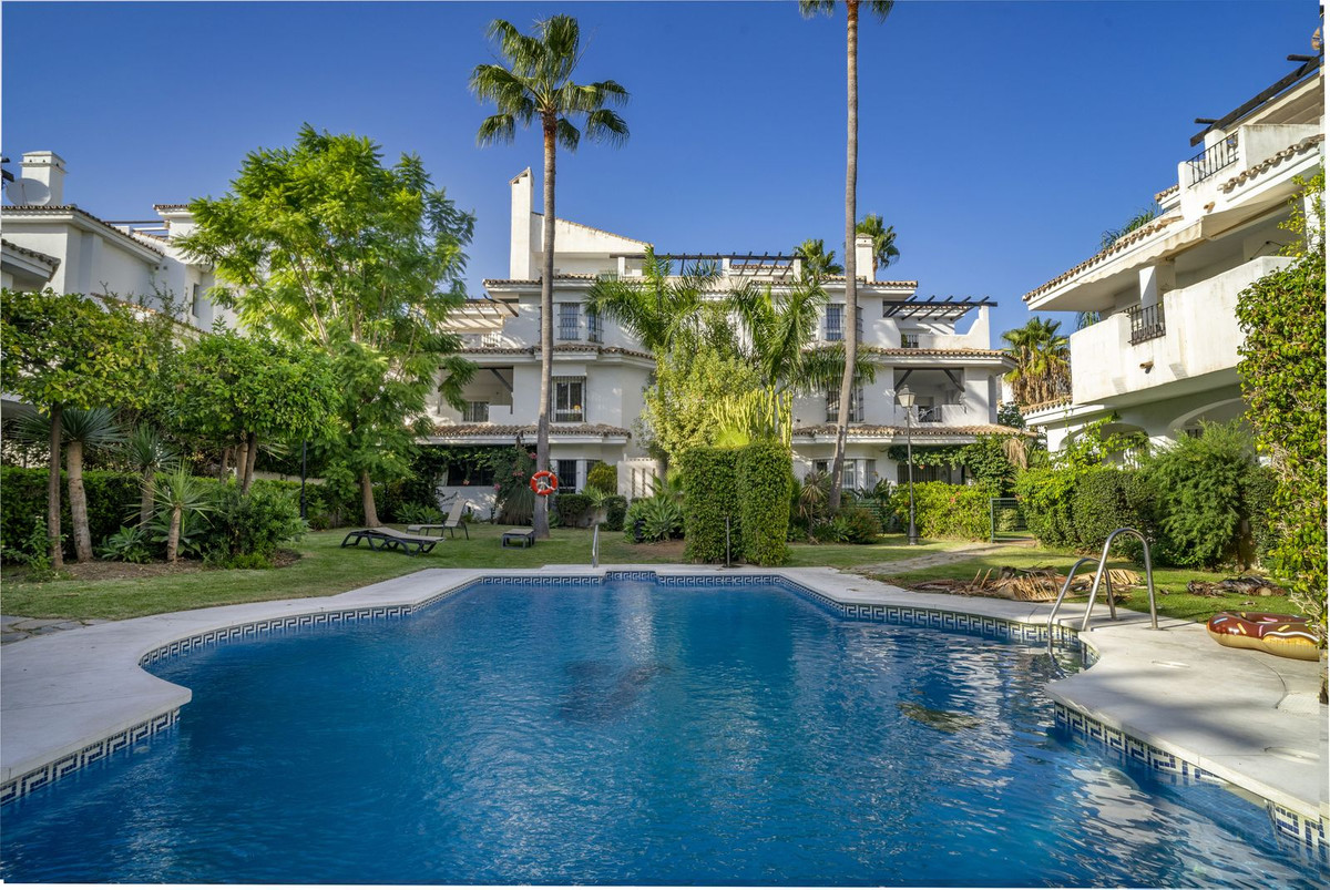 Te koop Gelijkvloers appartement Costa Del Sol Nueva Andalucía € 595.000,-