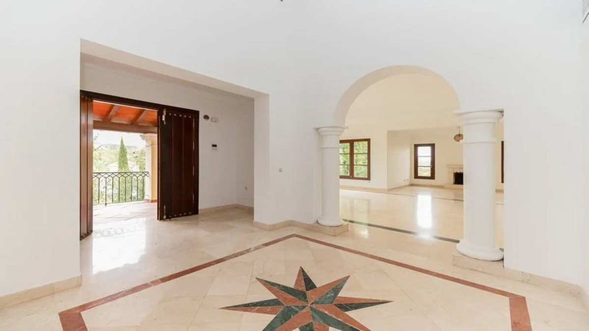 Te koop Vrijstaande Villa Costa Del Sol Nueva Andalucía € 2.365.000,-