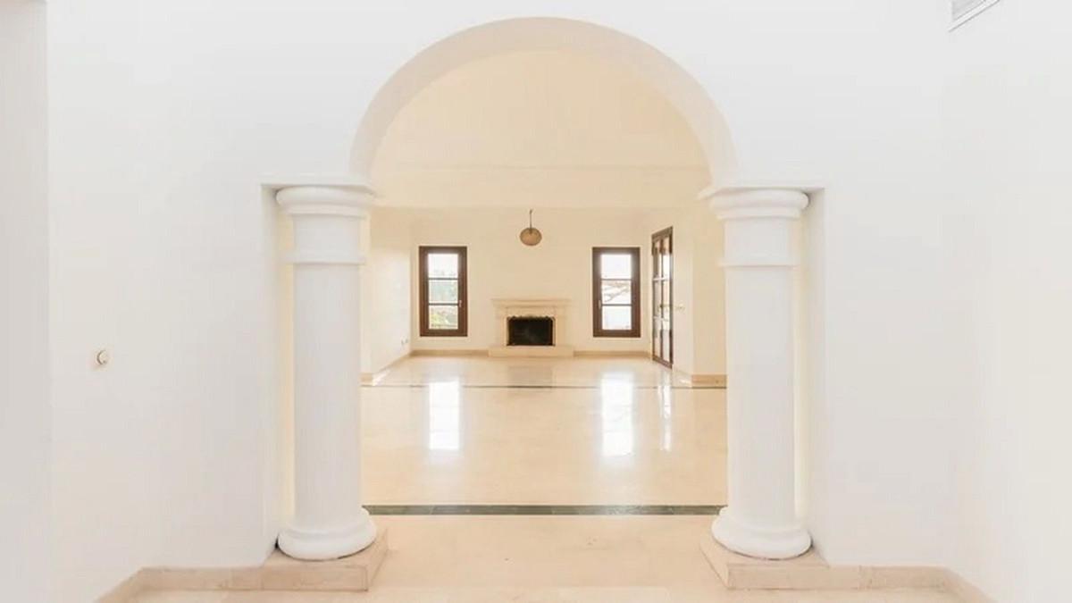 Te koop Vrijstaande Villa Costa Del Sol Nueva Andalucía € 2.365.000,-