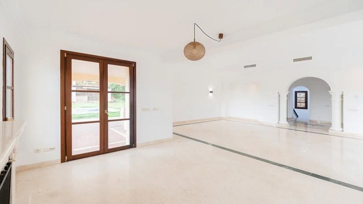 Te koop Vrijstaande Villa Costa Del Sol Nueva Andalucía € 2.365.000,-