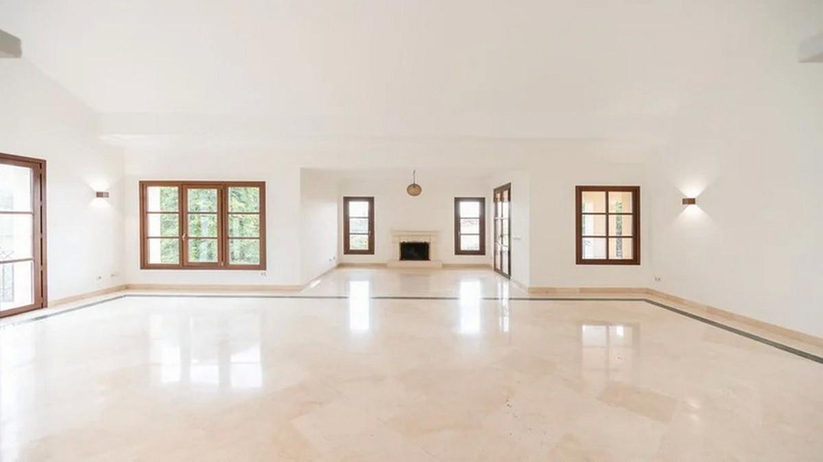 Te koop Vrijstaande Villa Costa Del Sol Nueva Andalucía € 2.365.000,-