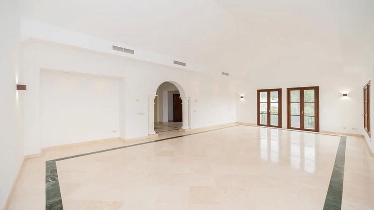 Te koop Vrijstaande Villa Costa Del Sol Nueva Andalucía € 2.365.000,-