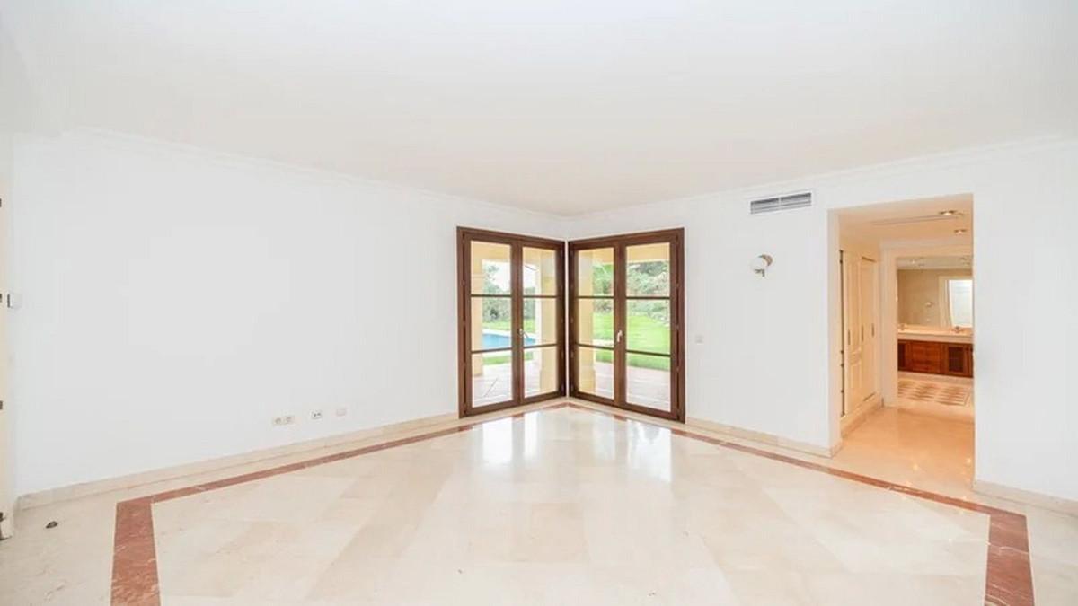 Te koop Vrijstaande Villa Costa Del Sol Nueva Andalucía € 2.365.000,-