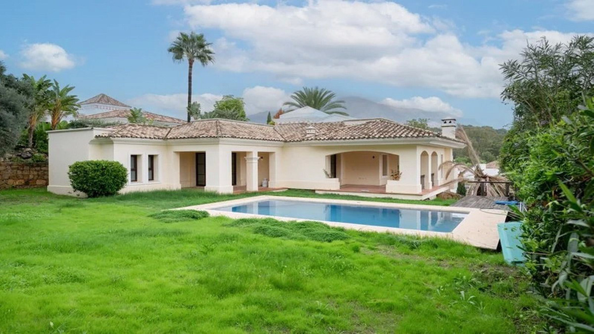 Te koop Vrijstaande Villa Costa Del Sol Nueva Andalucía € 2.365.000,-
