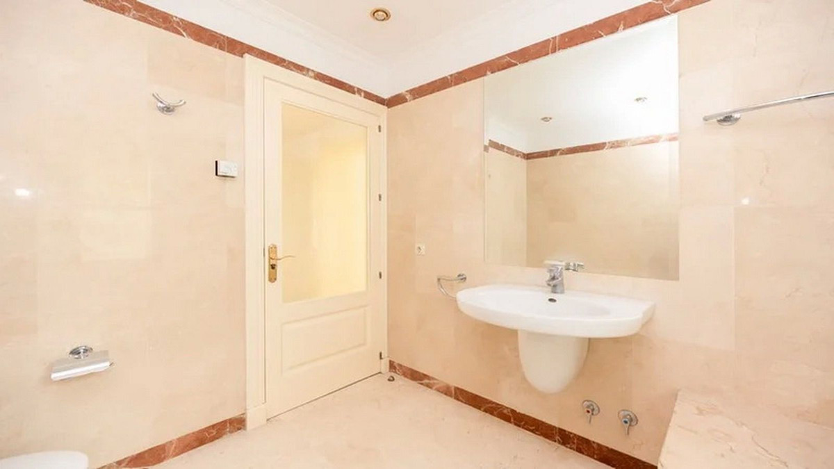 Te koop Vrijstaande Villa Costa Del Sol Nueva Andalucía € 2.365.000,-